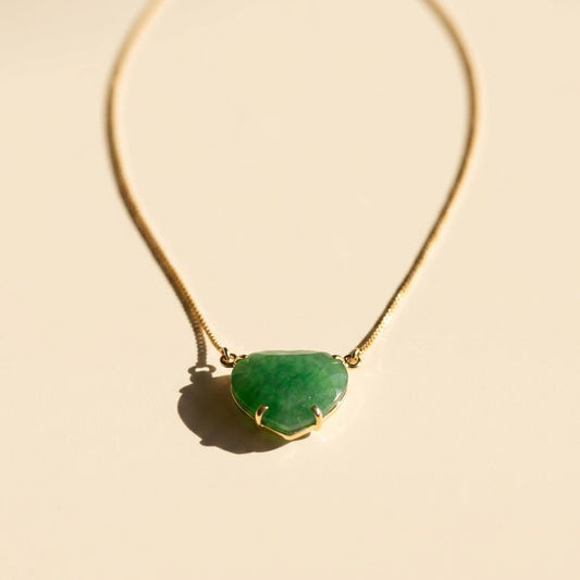 Colar de Ouro Coração Jade