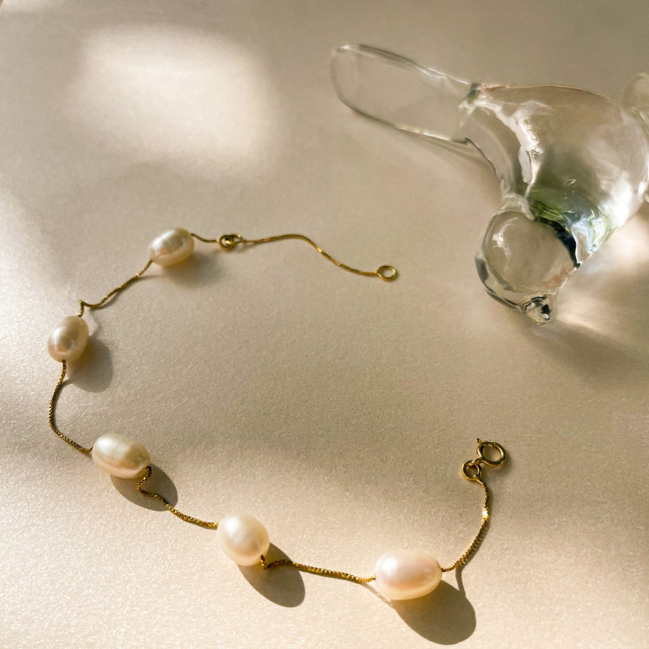 Pulseira de Ouro com Pérolas
