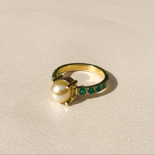 Anel de Ouro Solitário Pérola e Esmeraldas