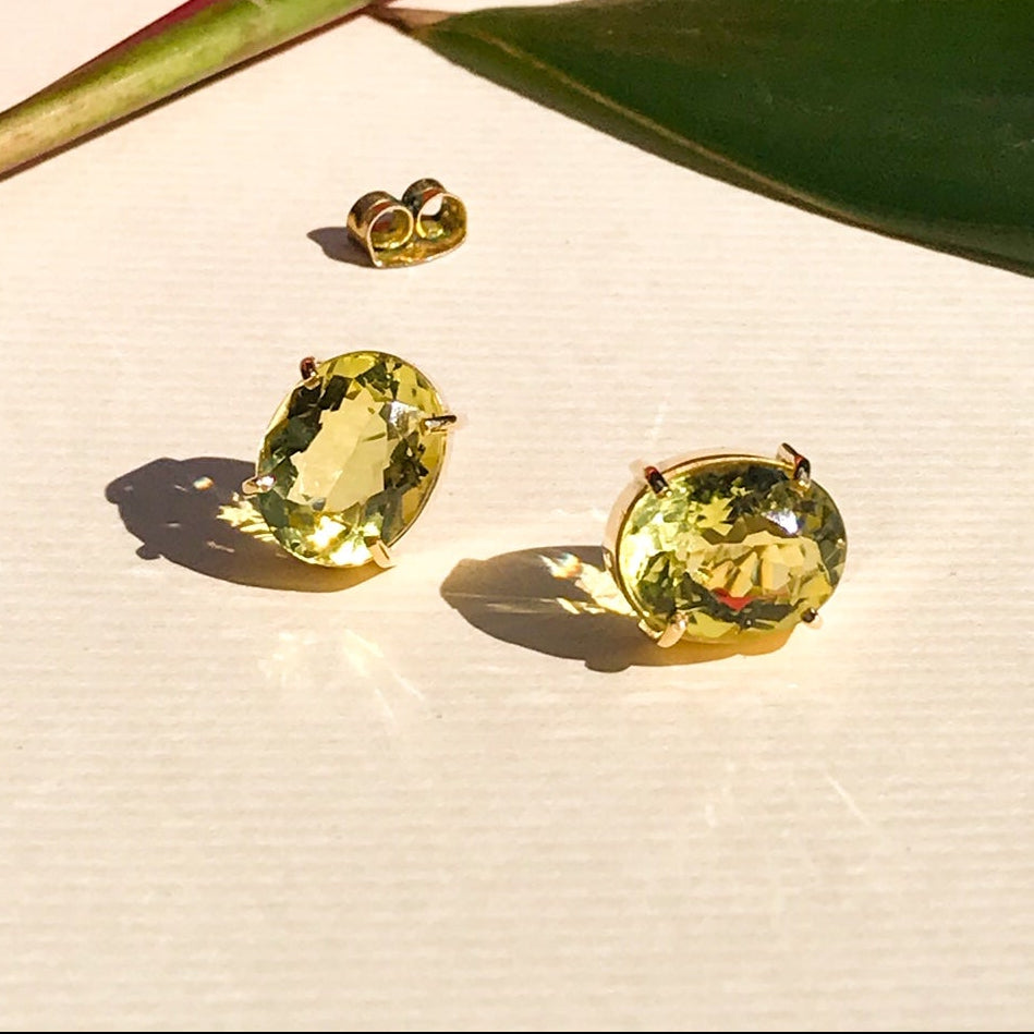 Brincos Dot Citrino Oval