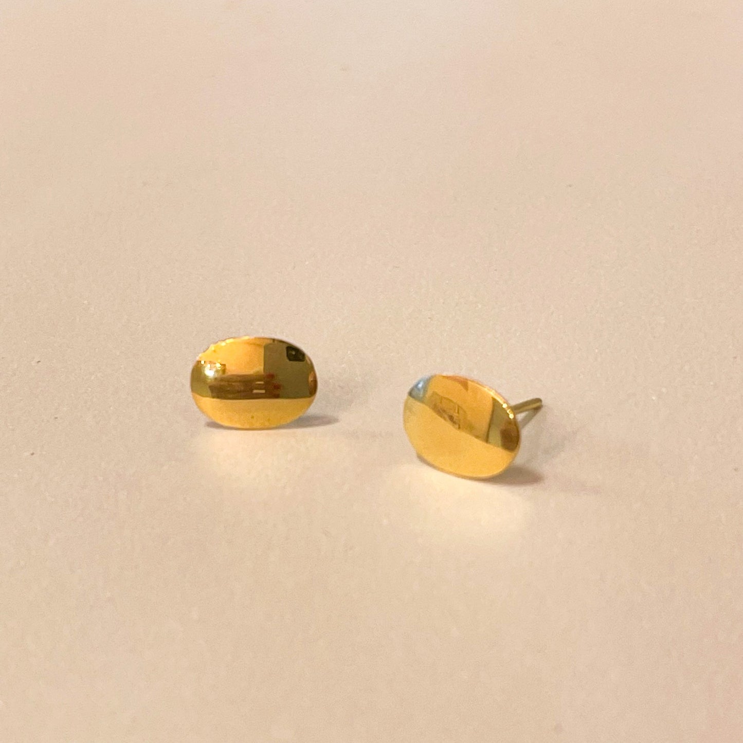 Brincos de Ouro Base Oval