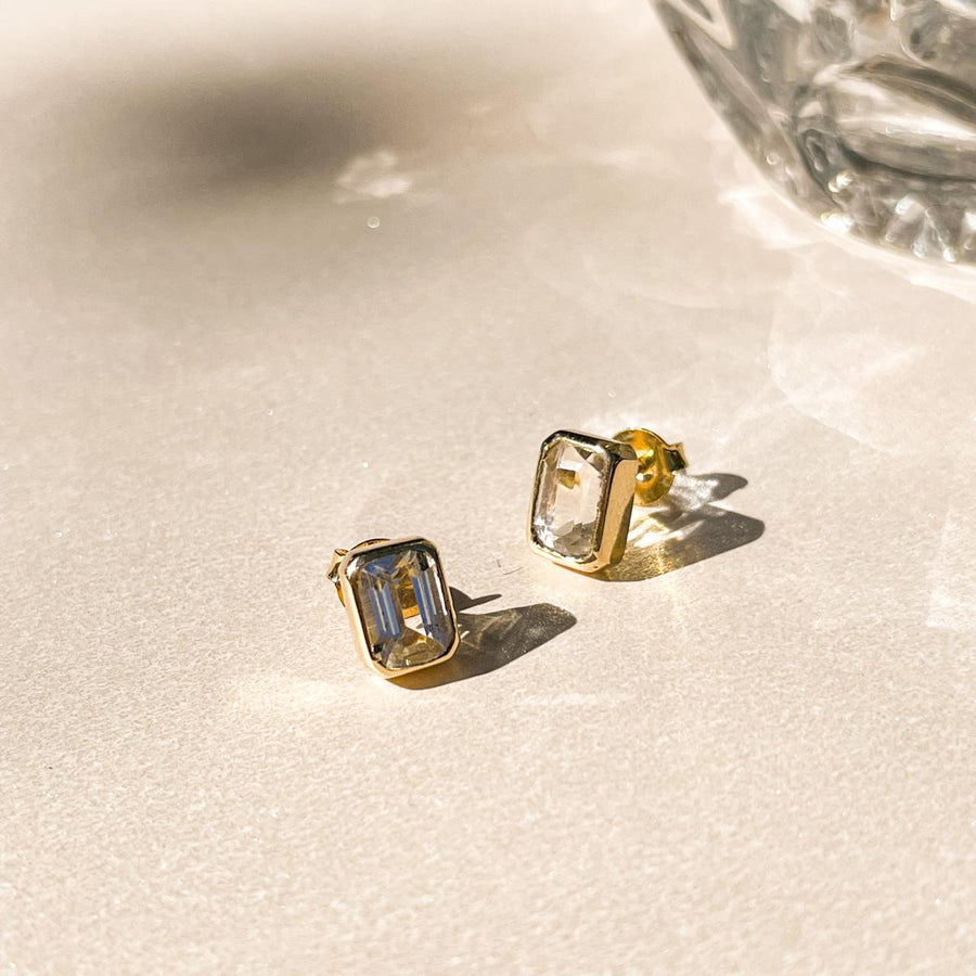 Brincos de Ouro Dot Estruturado com Cristal